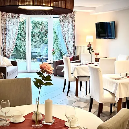 Rondo 홈스테이 Września