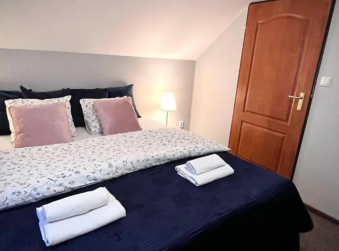 Rondo בית אירוח *