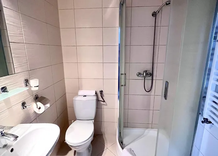 Rondo בית אירוח *