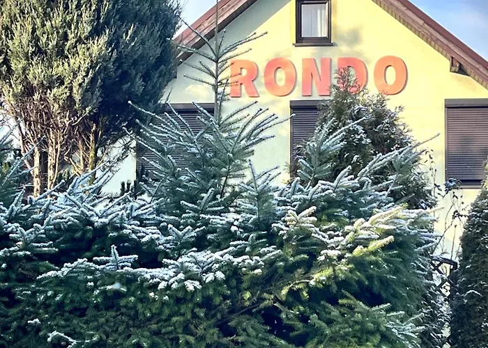 בית אירוח Rondo *